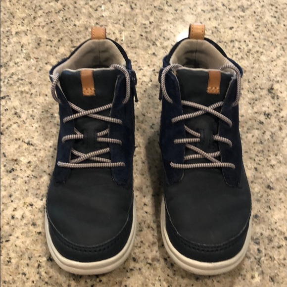 clarks cloud air kid